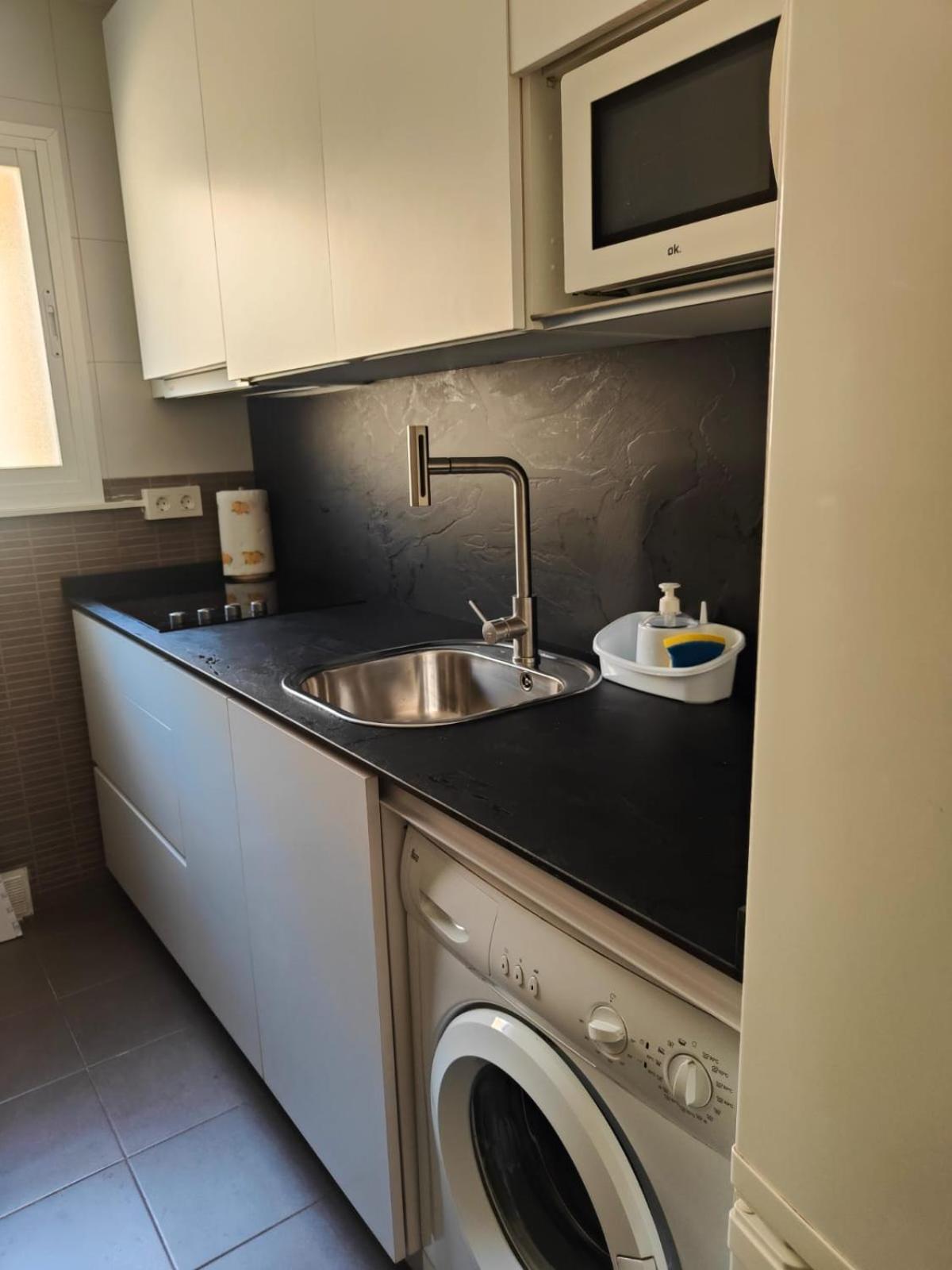 Apartamento Reformado Parking Gratis Santa Justa Sevilla Exterior foto